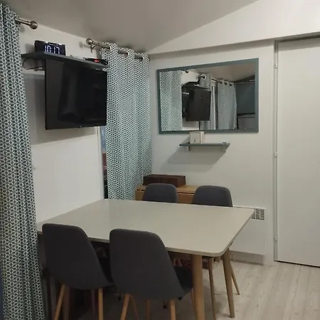 Mobil-home Confort A 300m De L'ocean Kamp alanı