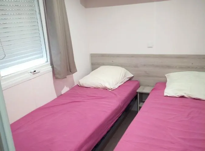 Mobil-home Confort à 300m De L'océan Camping